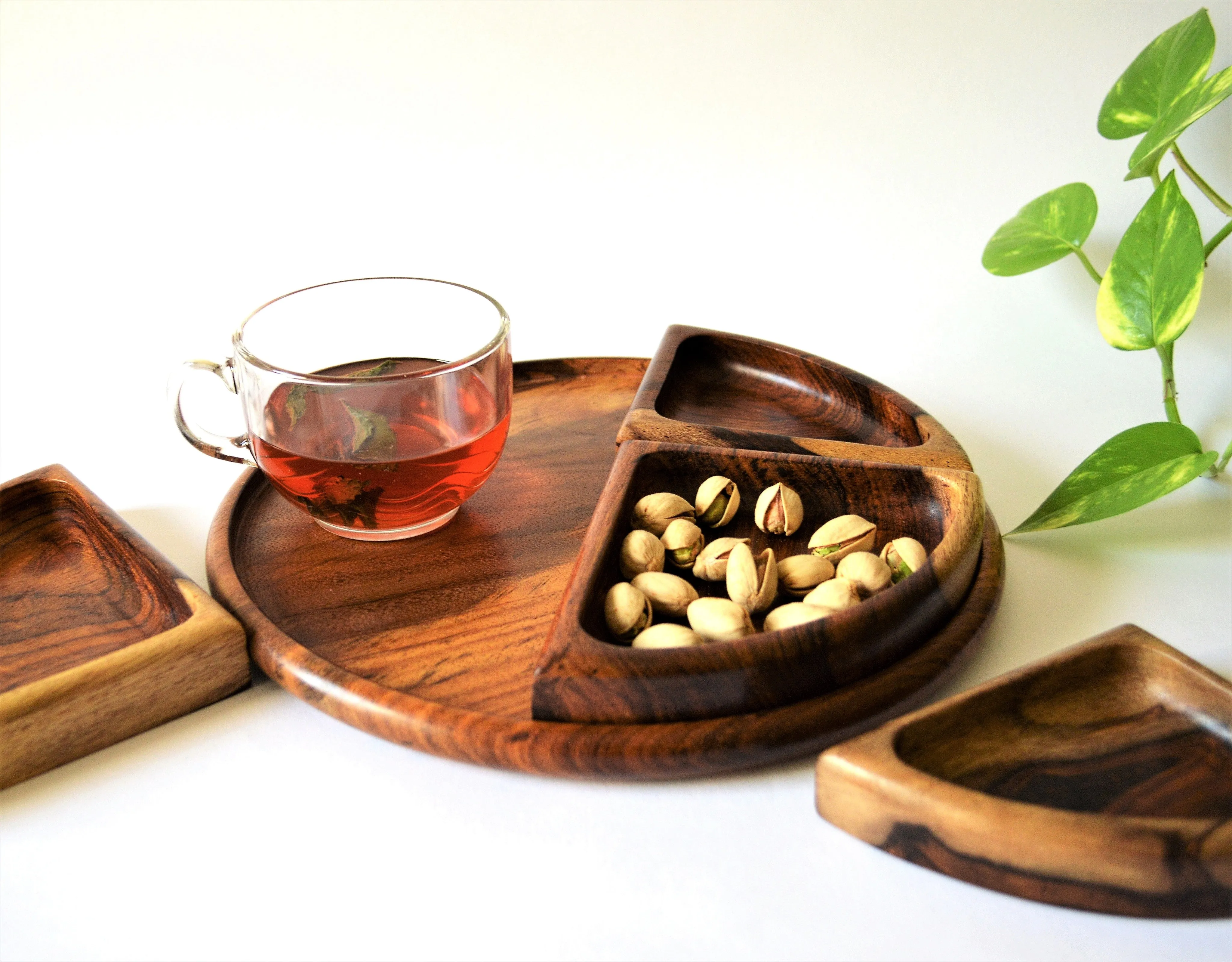 4 sections Tea and snack tray