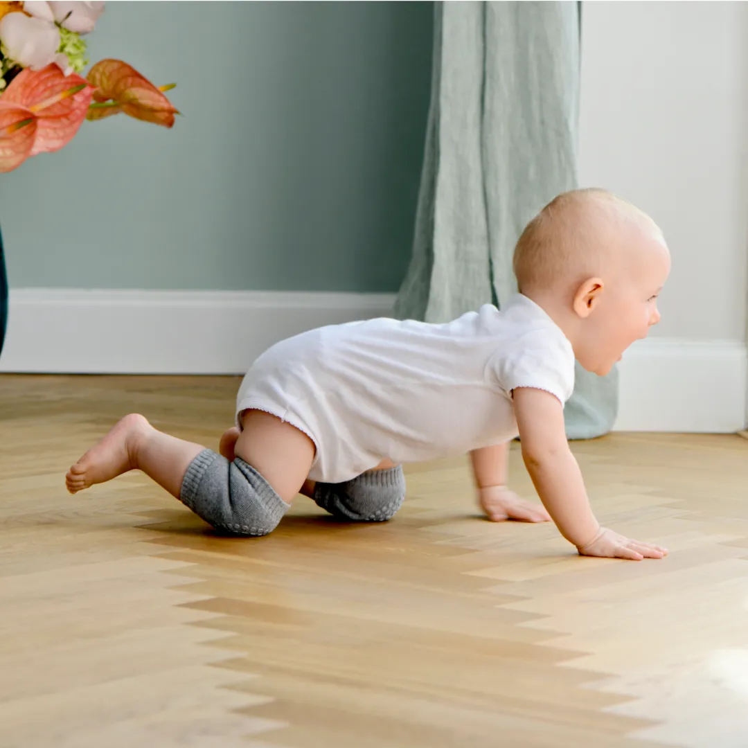 Baby anti-slip knee pad with grip for crawling - Misty Plum
