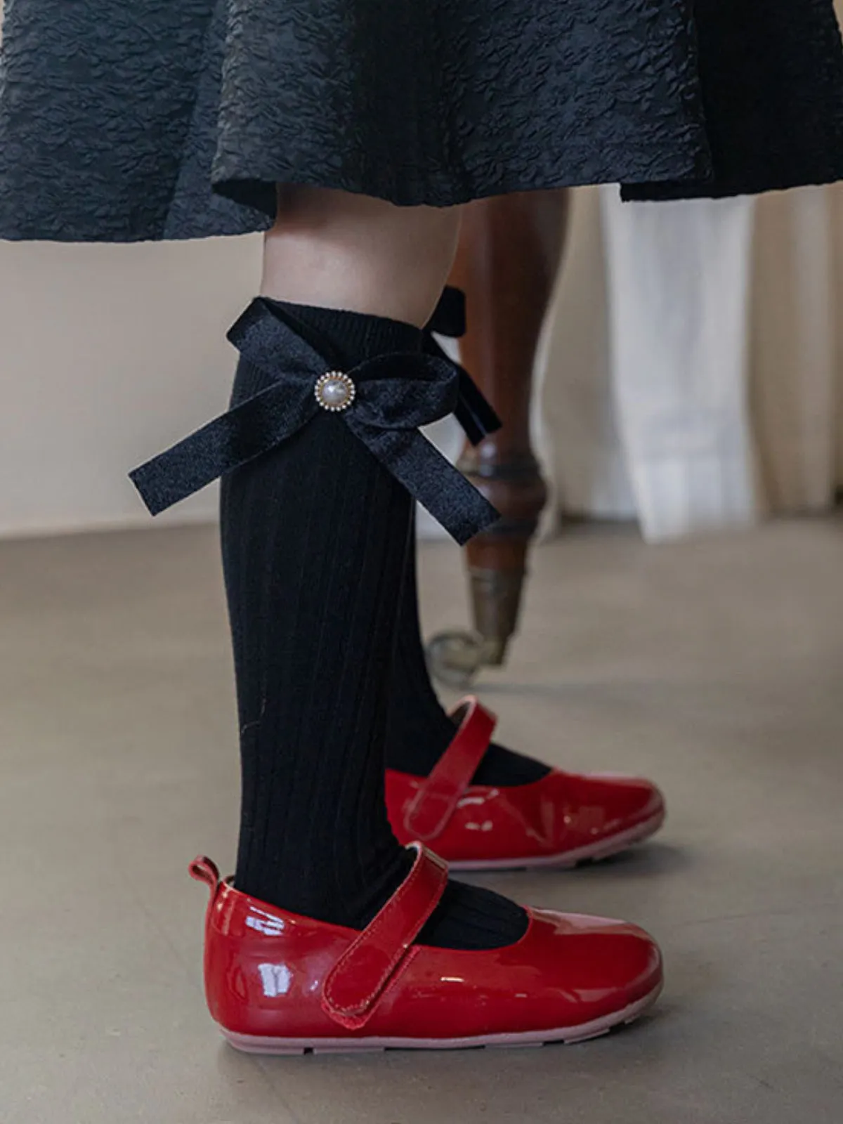 Classy Steps Pearl Bow Knee-High Socks