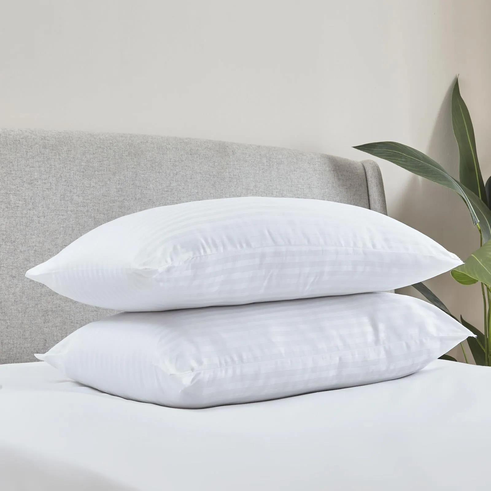 Luxury Hotel Pillows
