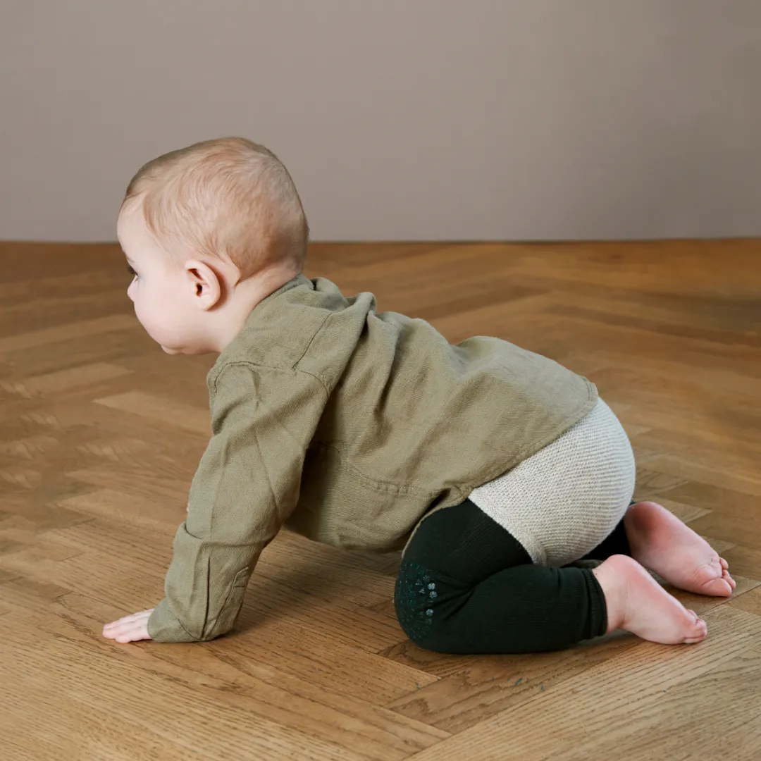 Non-slip crawling leggings with grip for babies and toddlers - Forest Green